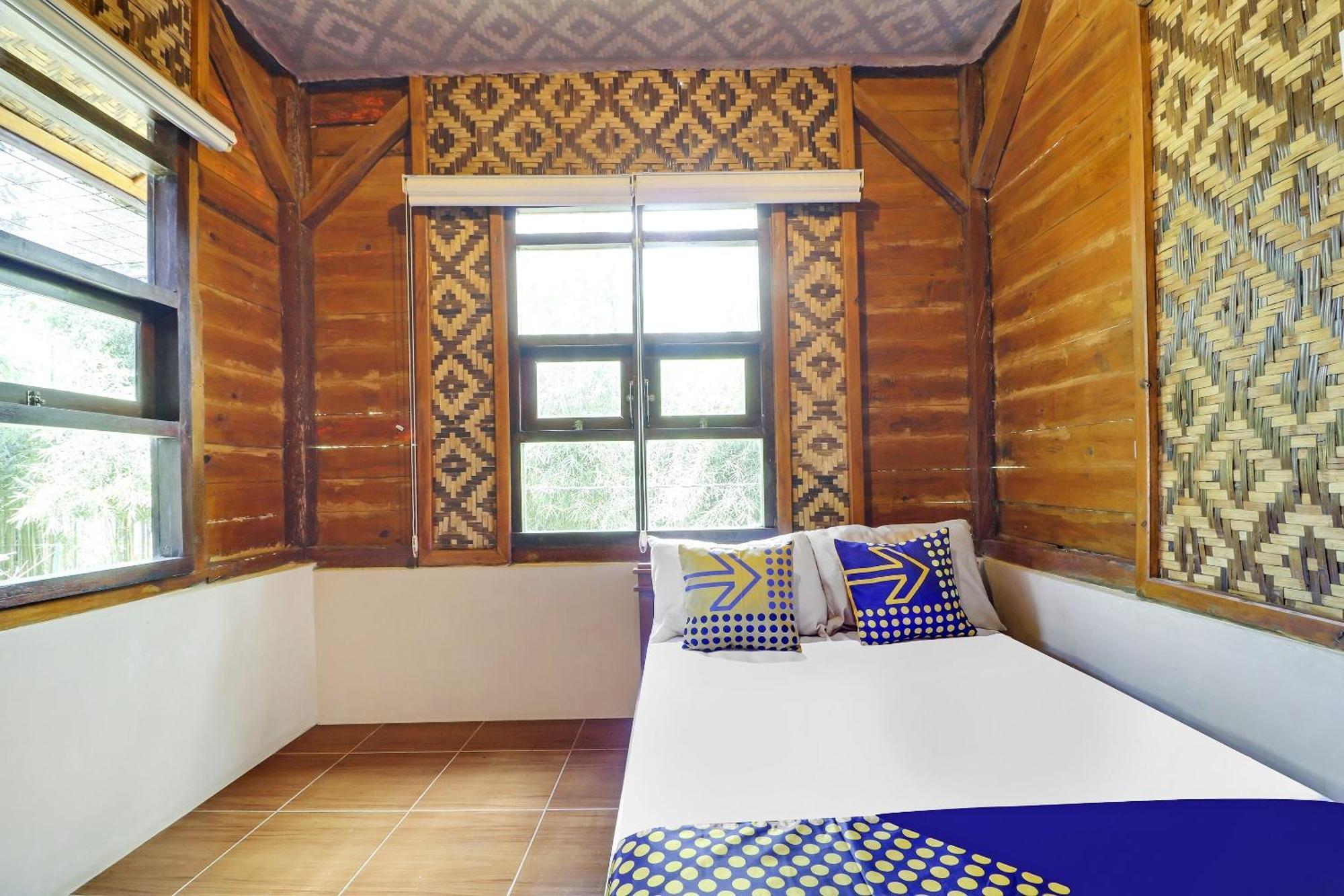 Oyo Homes 90956 Desa Wisata Guranteng Pendjalu Exteriör bild