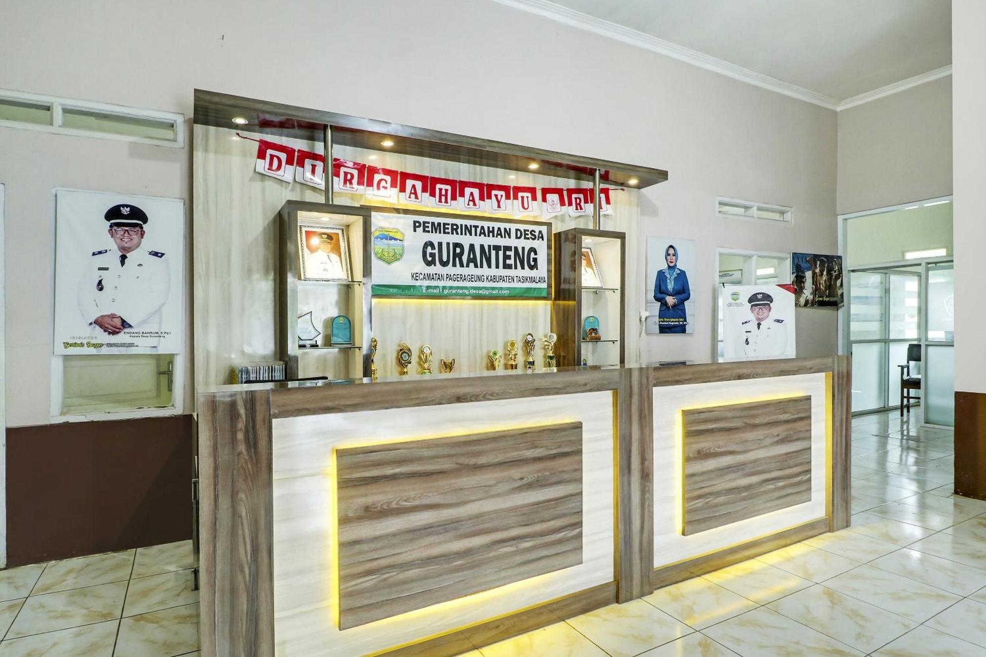 Oyo Homes 90956 Desa Wisata Guranteng Pendjalu Exteriör bild